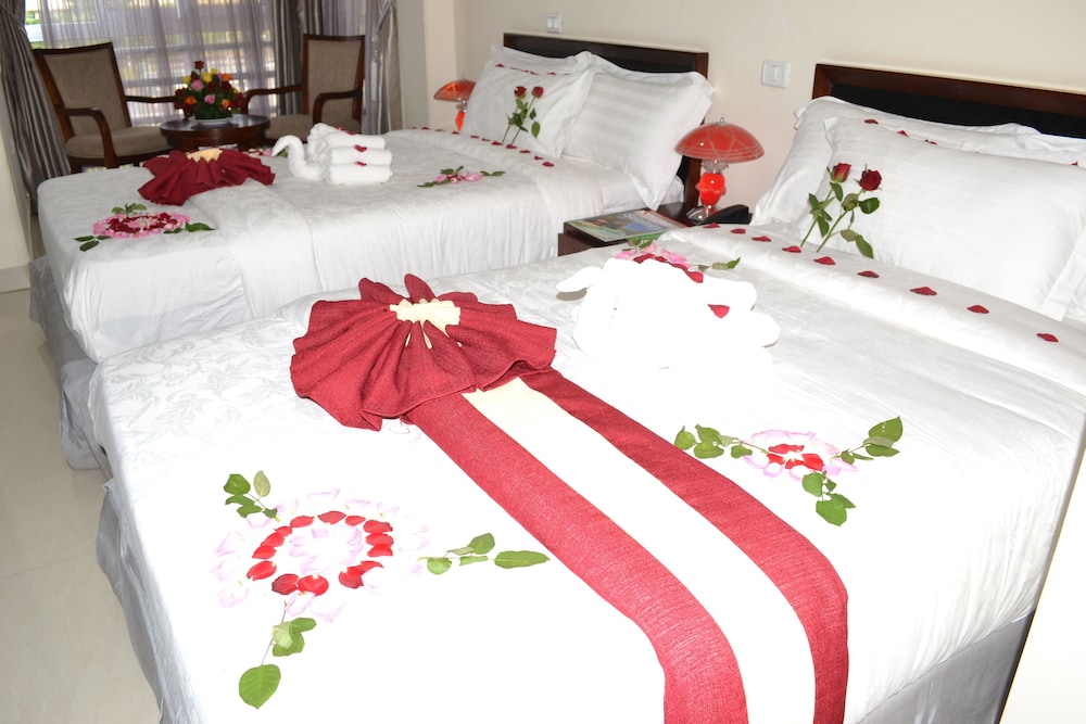 Executive Twin Room, 2 Twin Beds, Terrace photo 3