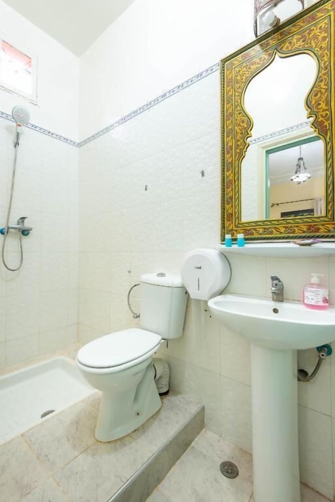 Double or Twin Room photo 2