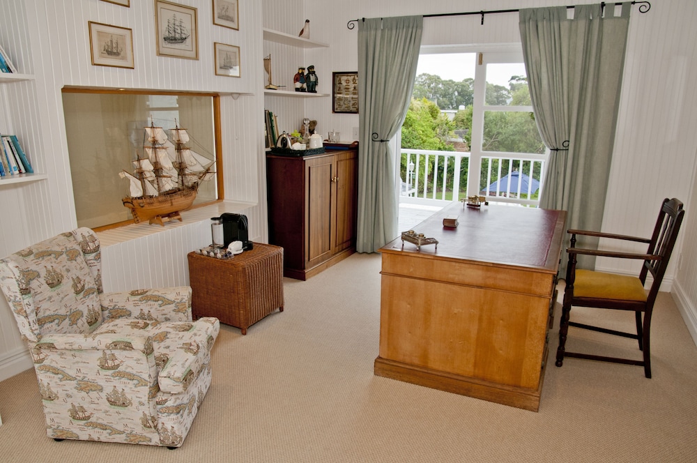 Luxury Suite, 1 Bedroom, Sea Facing photo 3