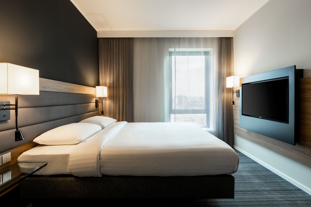 Room, 1 Queen Bed - Photo 2