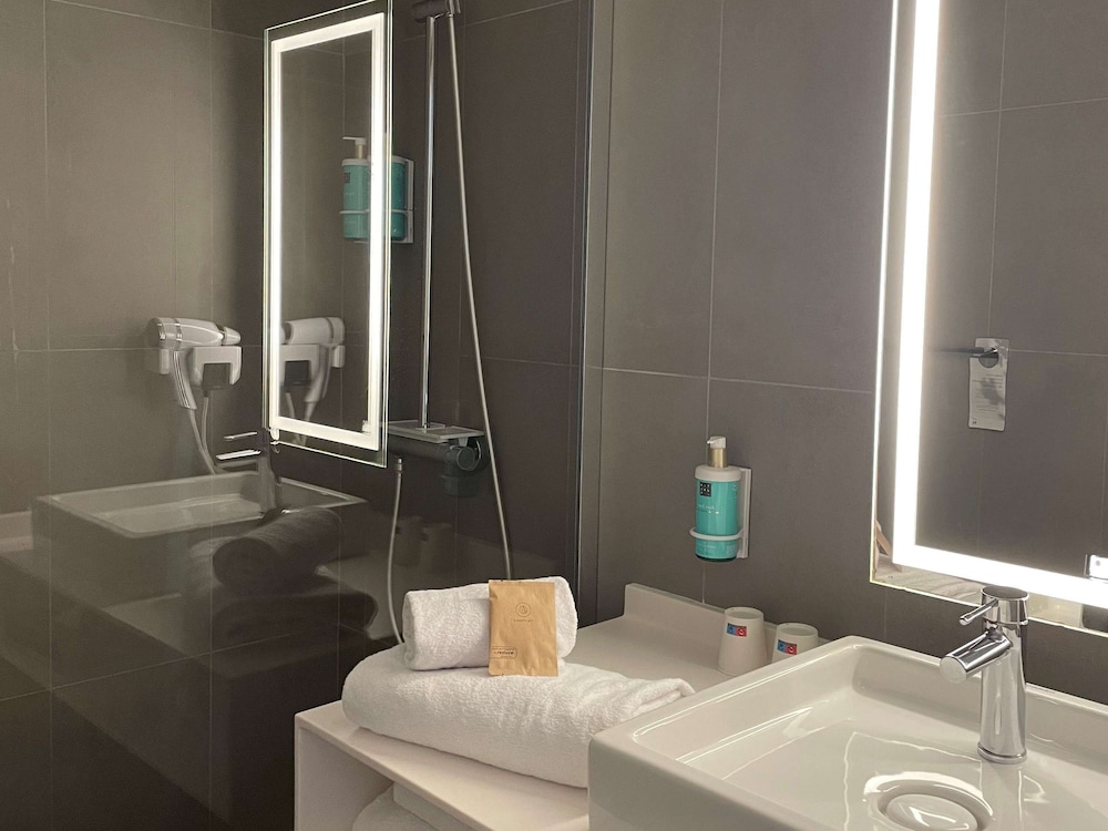 Executive Room, 1 Double Bed - Photo 12