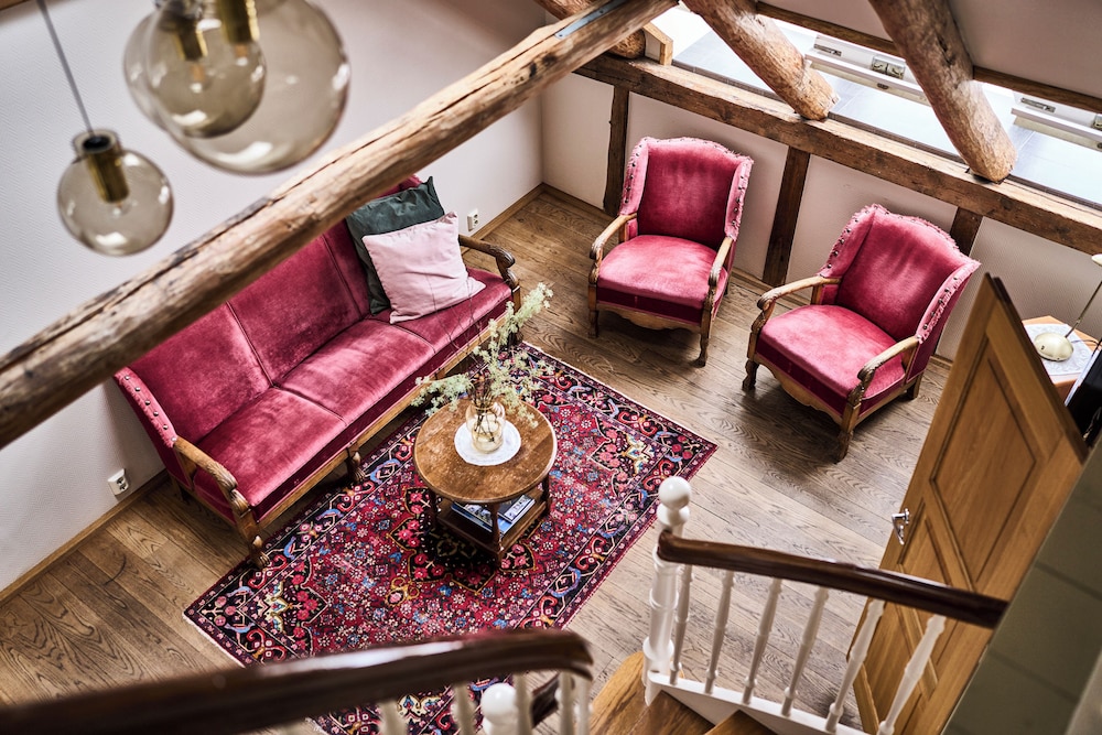 Suite (The Barrel Factory) photo 1