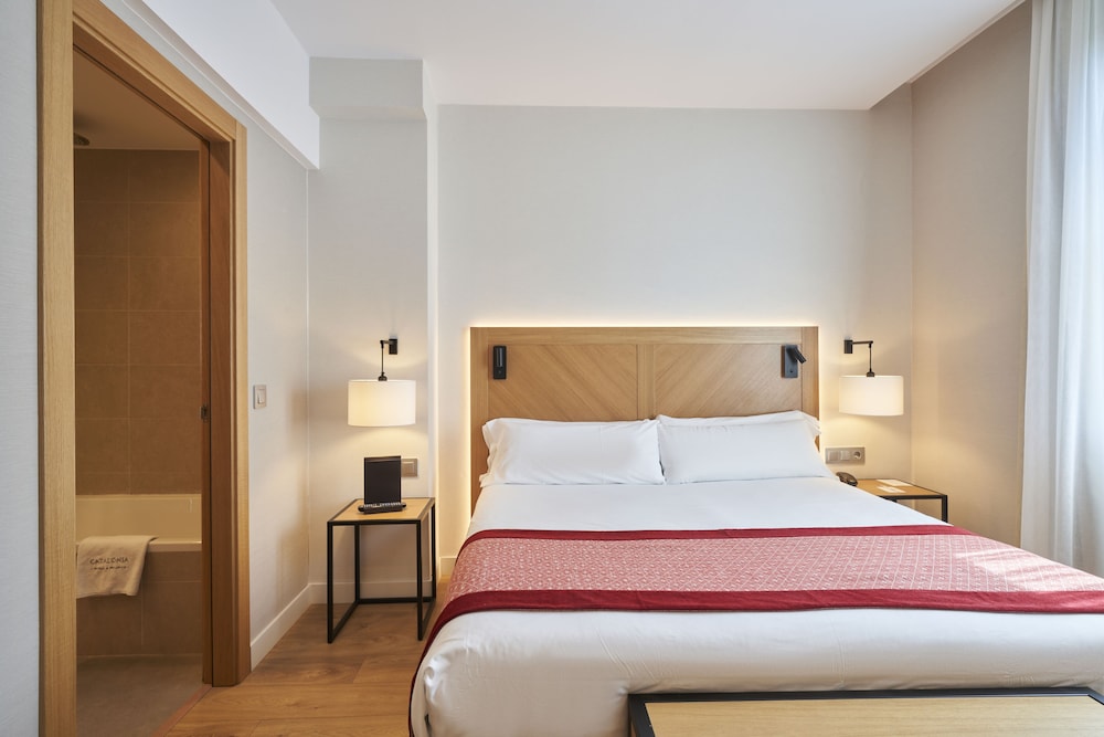Premium Room (Single) thumbnail 5