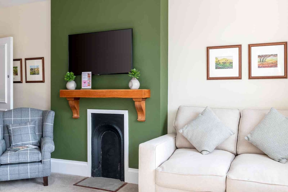 Family Room photo 1