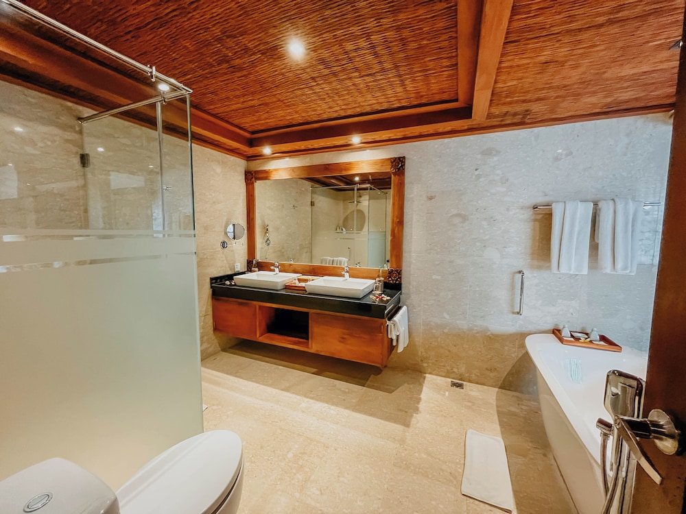 Suite, Balcony - Photo 6