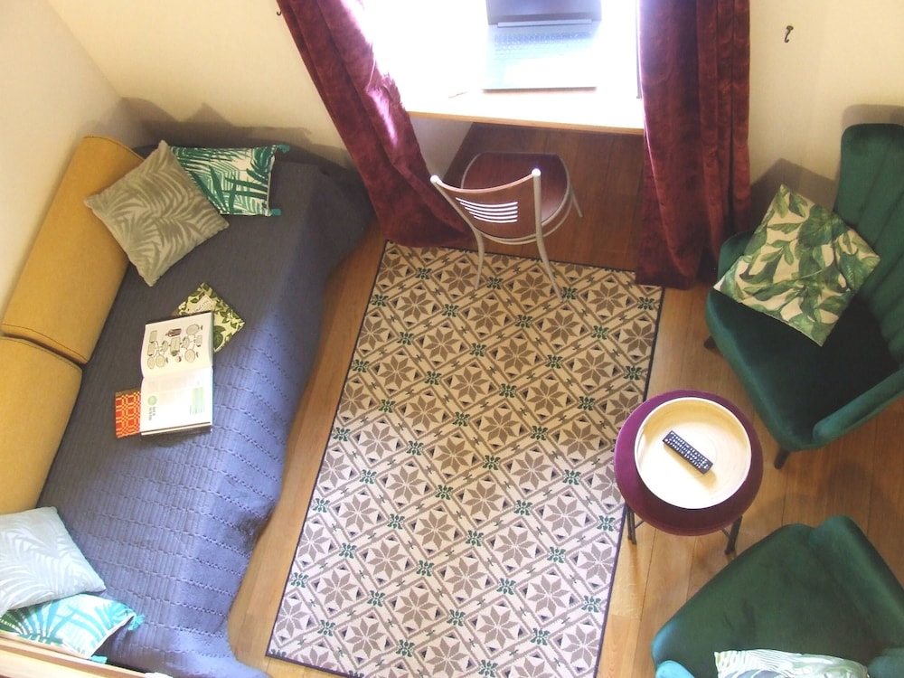 Triple Room, Park View