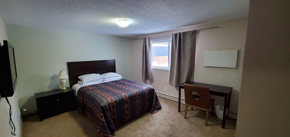 Studio, 1 Twin Bed, Shared Bathroom photo 1