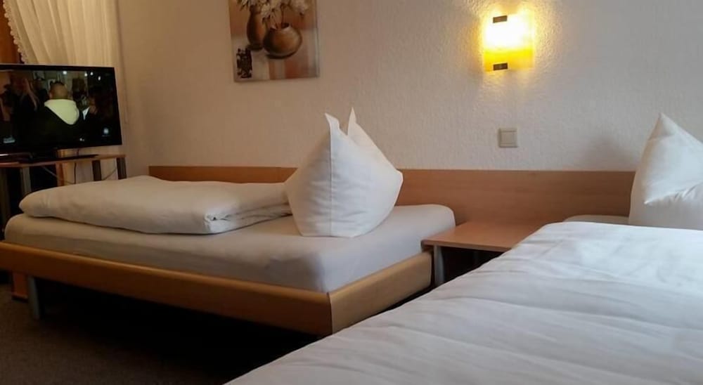 Double Room (mit Schlafsessel) photo 2