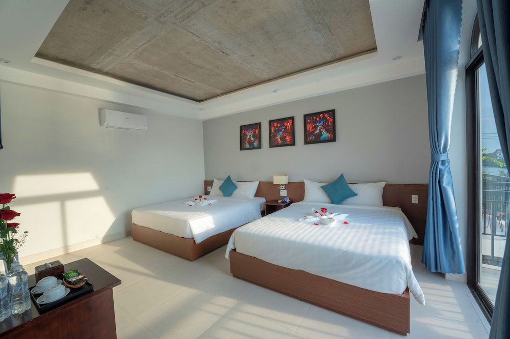 Family Quadruple Room
