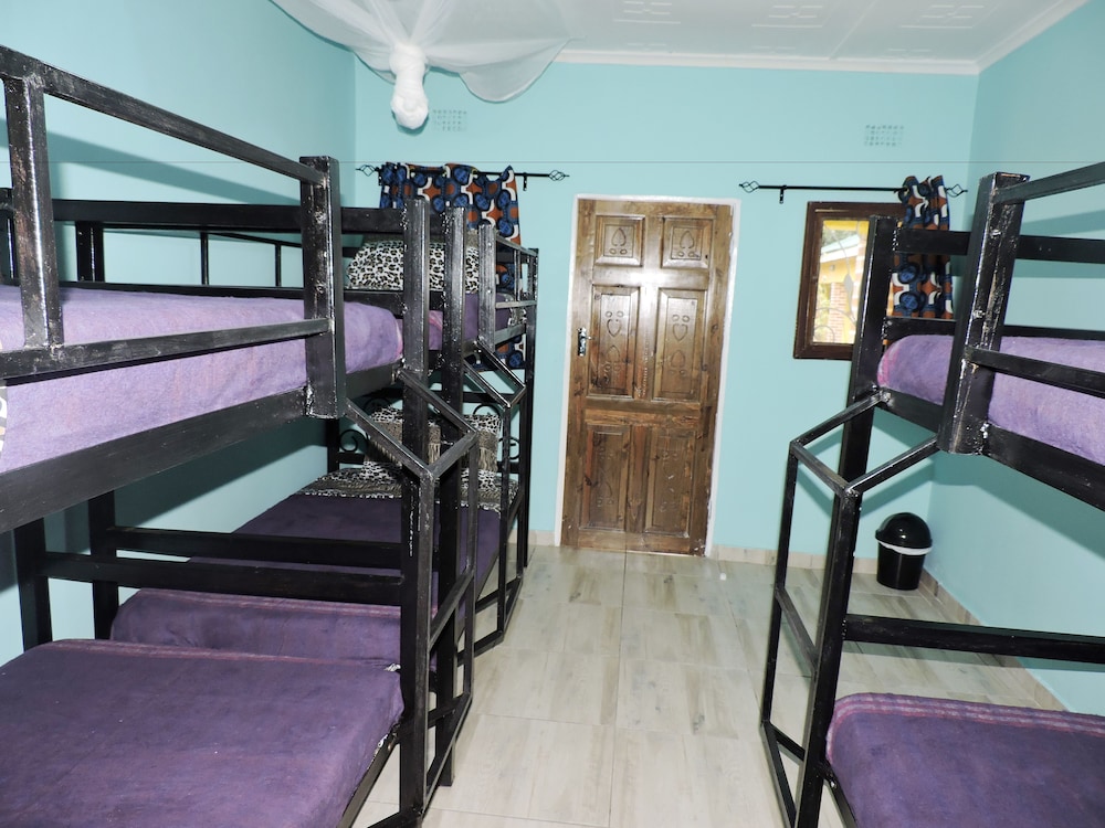 Shared Dormitory, Mixed Dorm (6 Person) photo 1