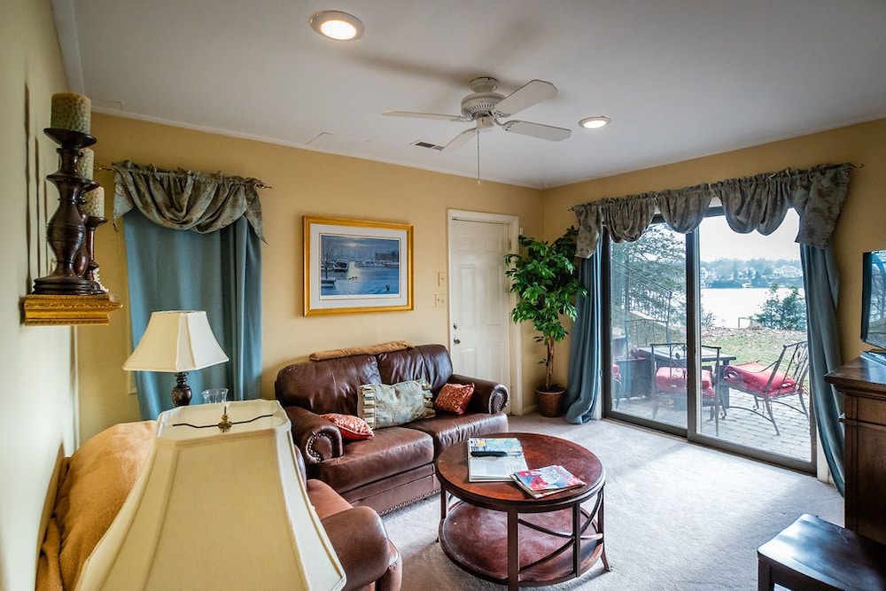 The John Barry Suite photo 3