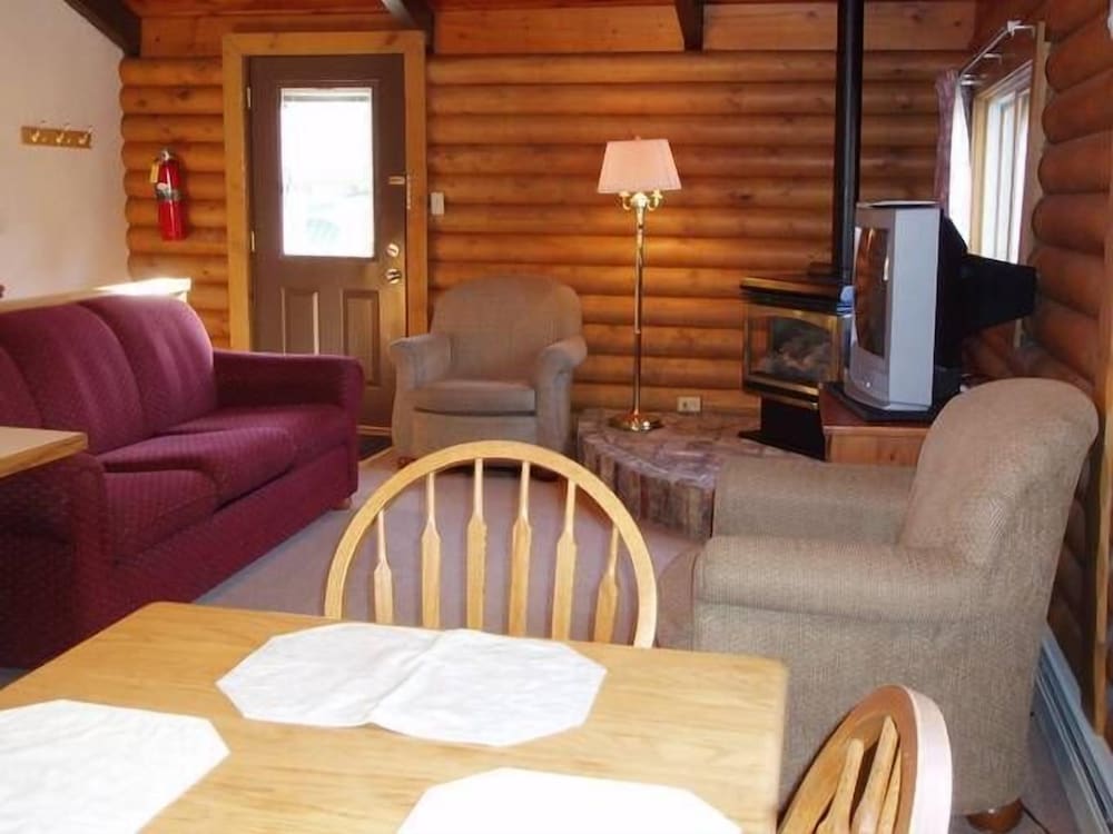 Condo, 2 Bedrooms