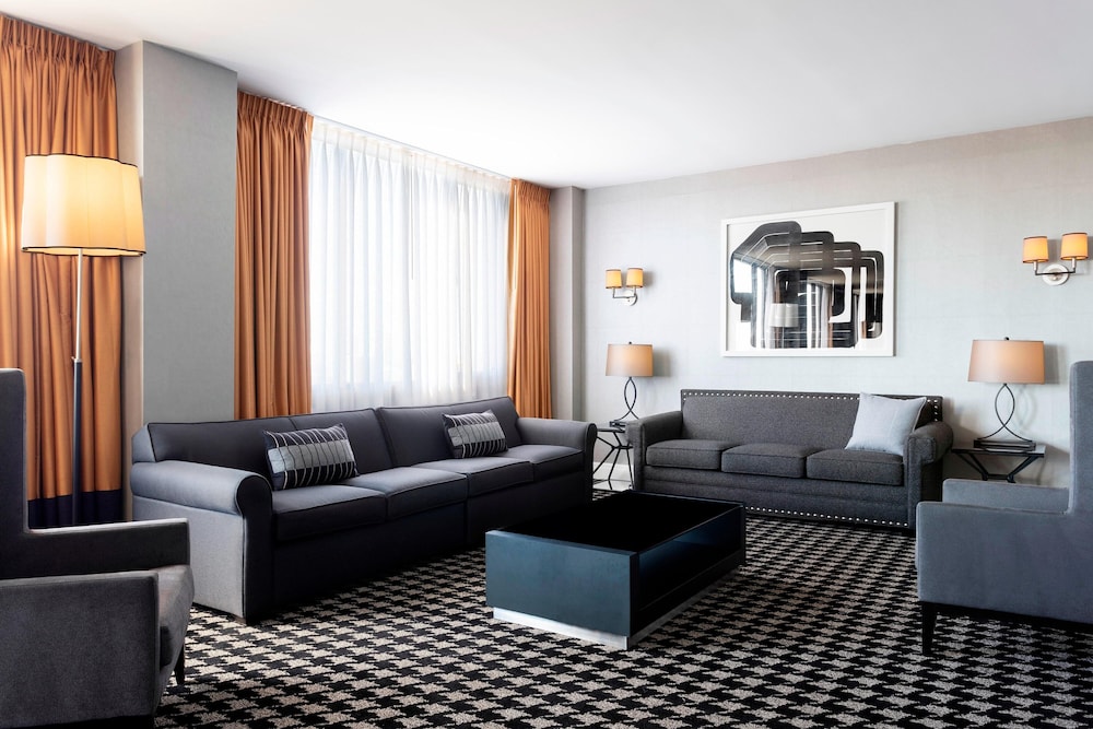 Presidential Suite, 1 King Bed with Sofa bed