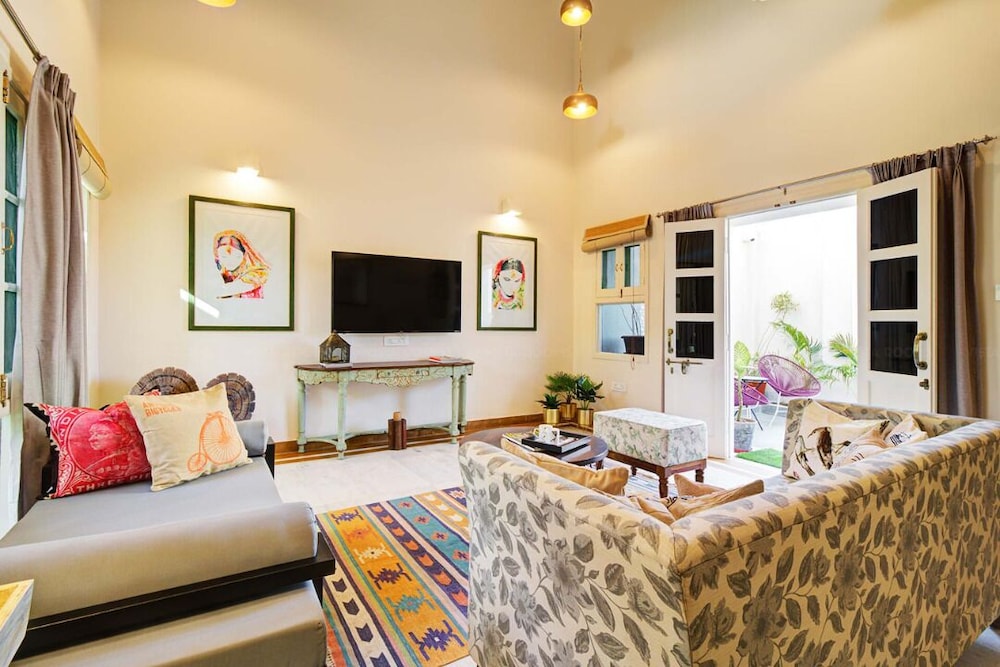 3 Bedroom Boutique
