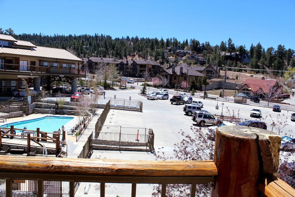 Standard Room, 2 Queen Beds, Balcony, Courtyard View - Photo 6