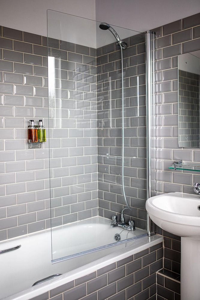 Double Or Twin Room, Ensuite photo 2