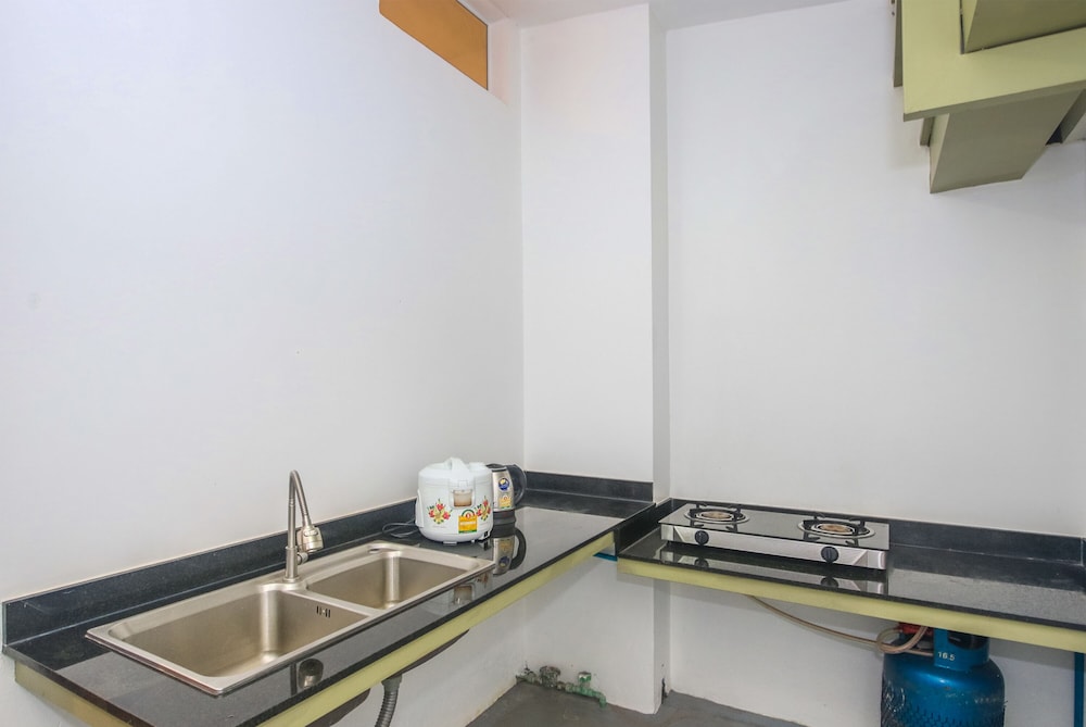 Studio Apartment - Photo 9