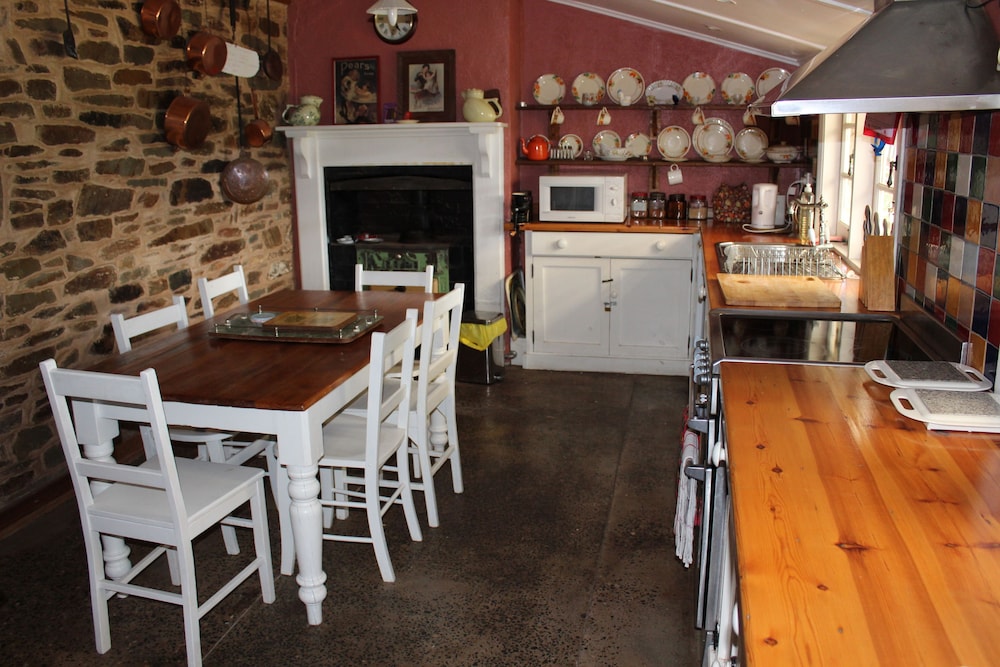 Traditional House, 3 Bedrooms photo 2