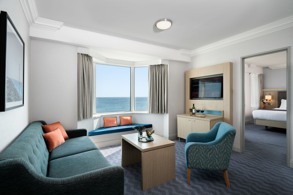 Senior Studio Suite, Sea View