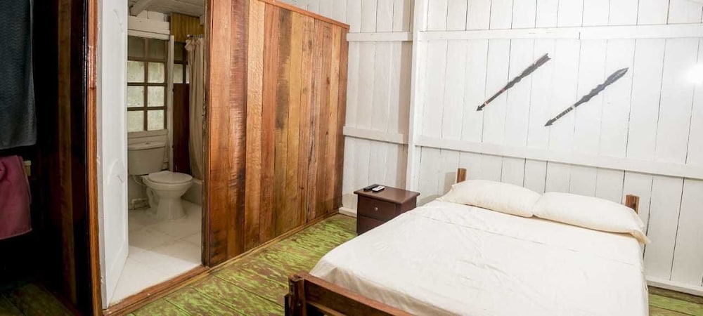 Deluxe Cabin, 1 Queen Bed photo 1