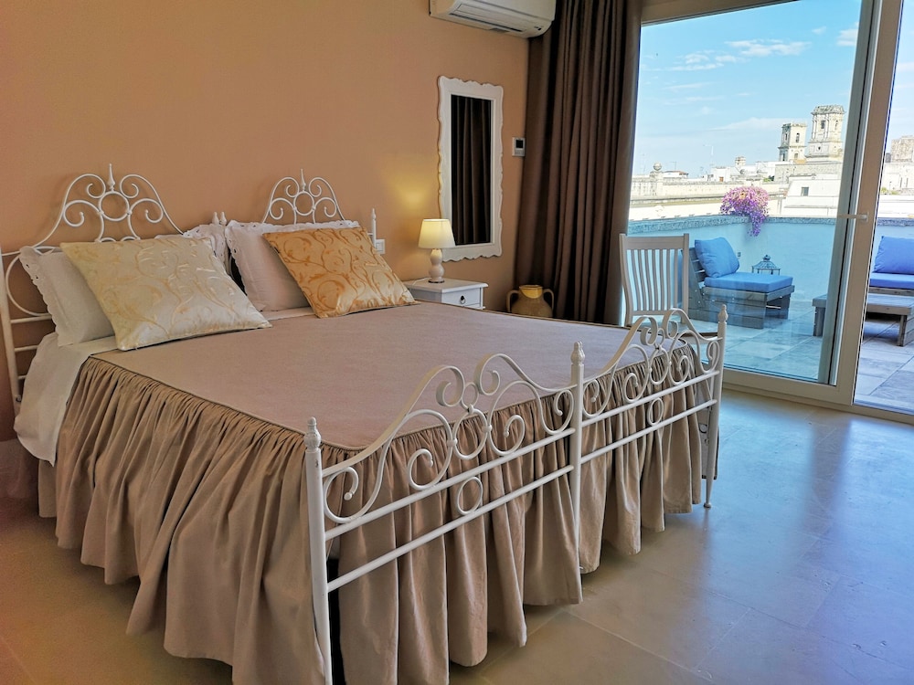 Panoramic Double Room photo 2