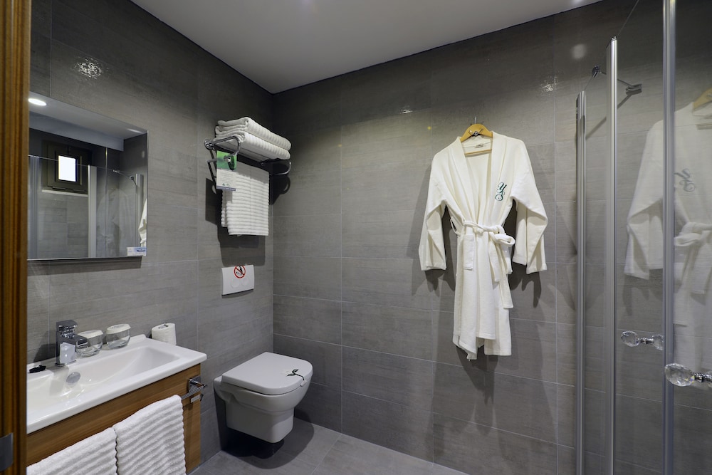 Standard Double Room Single Use, 1 Bedroom, Non Smoking, City View photo 3