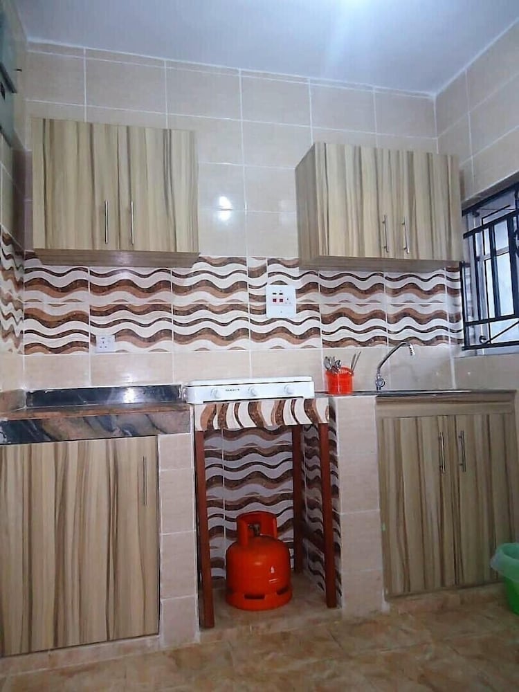 Comfort Apartment, 3 Bedrooms photo 2