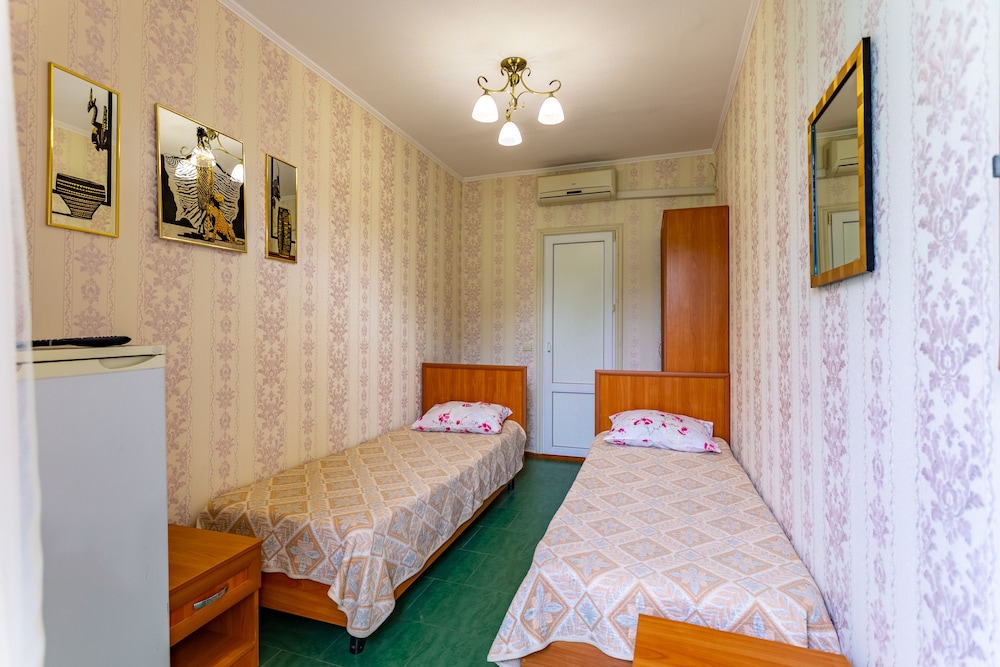 Economy Double Room, 1 Double Or 2 Twin Beds photo 1
