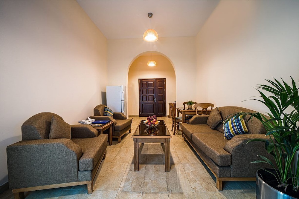 Ambassador Suite, 2 Bedrooms, Non Smoking, Beach View photo 3