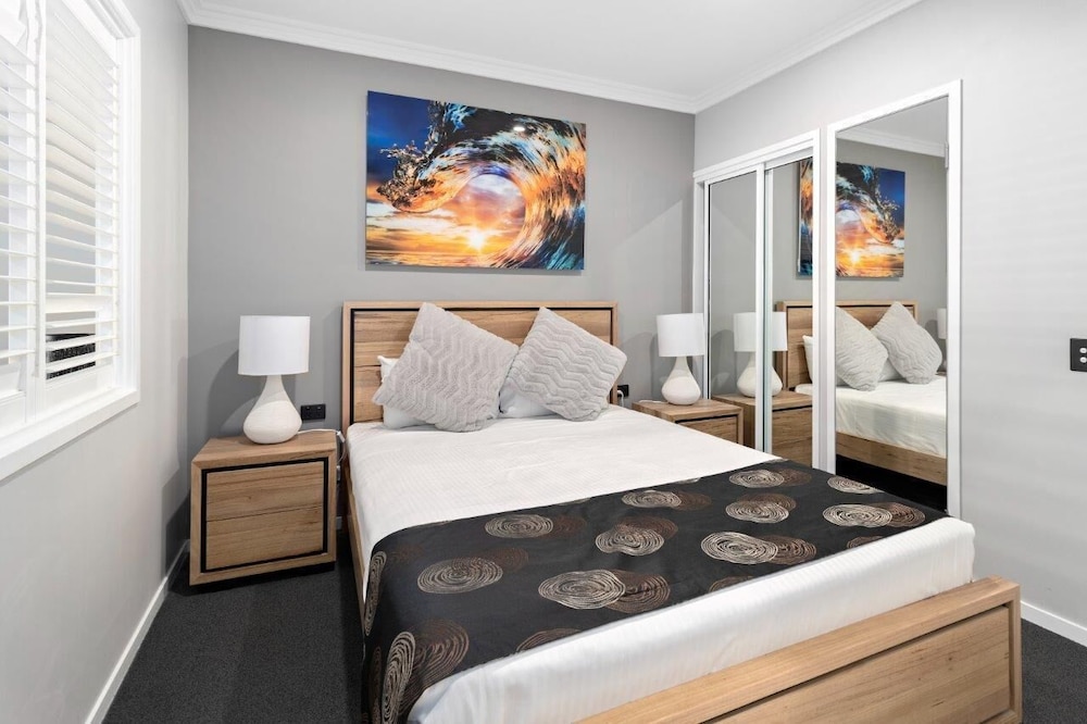 Standard Apartment, 1 Bedroom, Non Smoking, Kitchenette (walk-in shower) photo 1