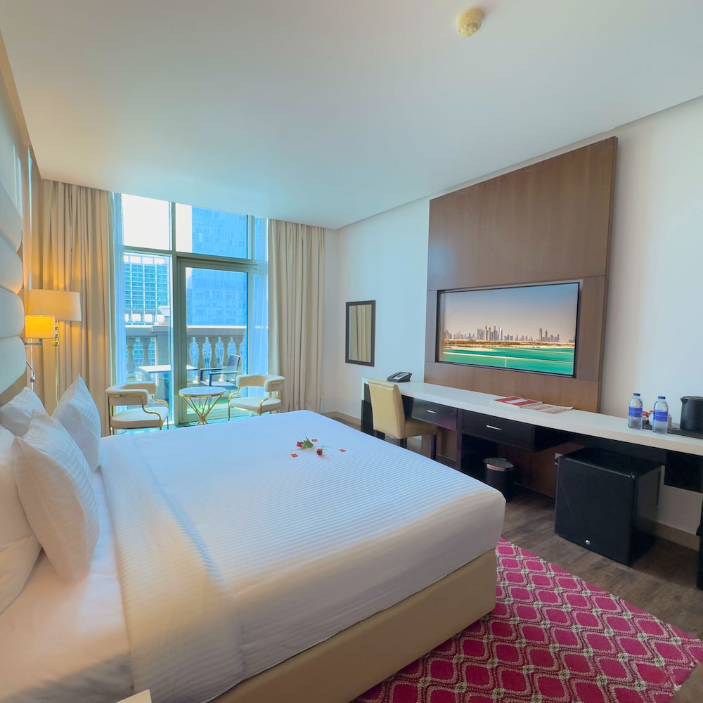 Club Room with Burj Khalifa View photo 2