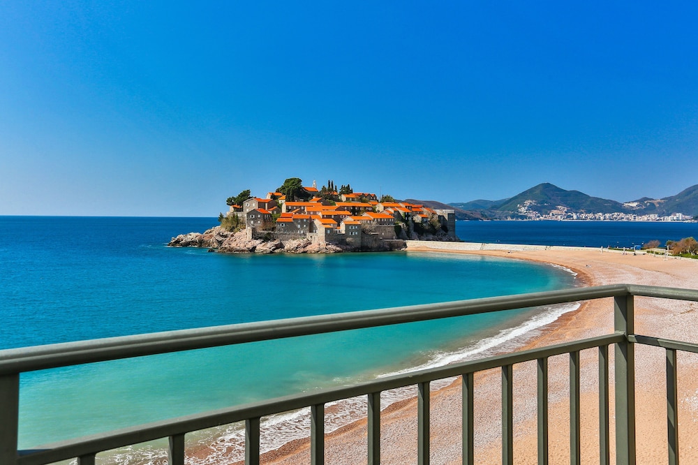 Premium Double or Twin Room, Sea View - Photo 12