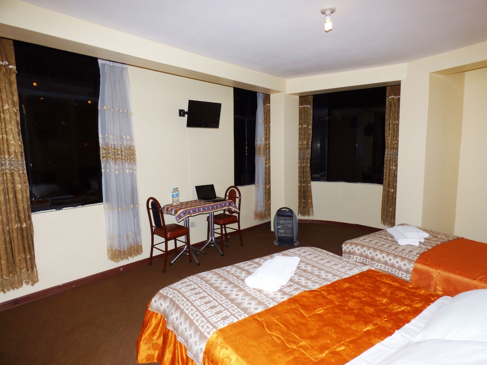 Twin Room, 2 Double Beds, City View photo 1