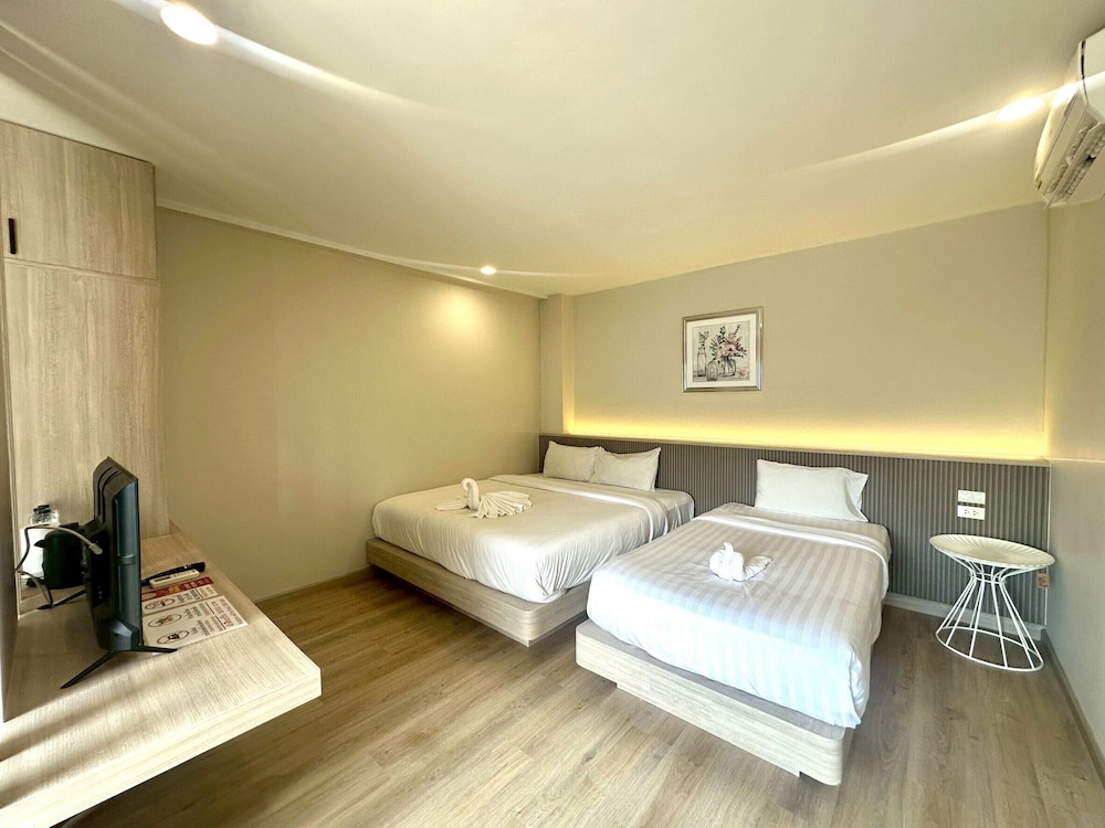 Deluxe Triple Room