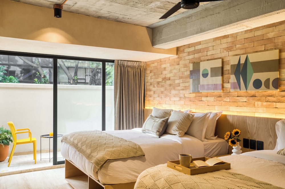Superior Apartment, City View