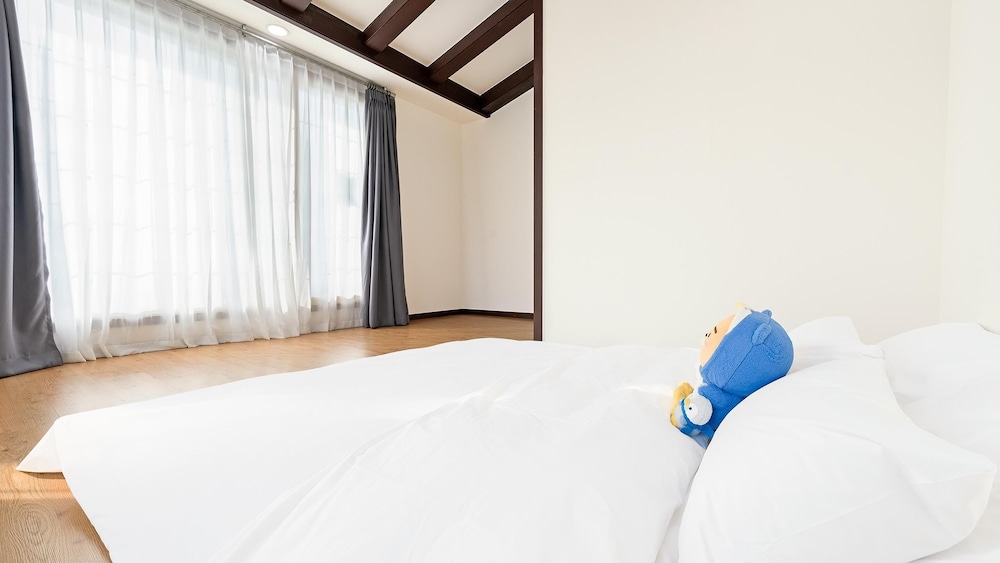 Basic Room, 1 Bedroom (Poodle 3) - Photo 18