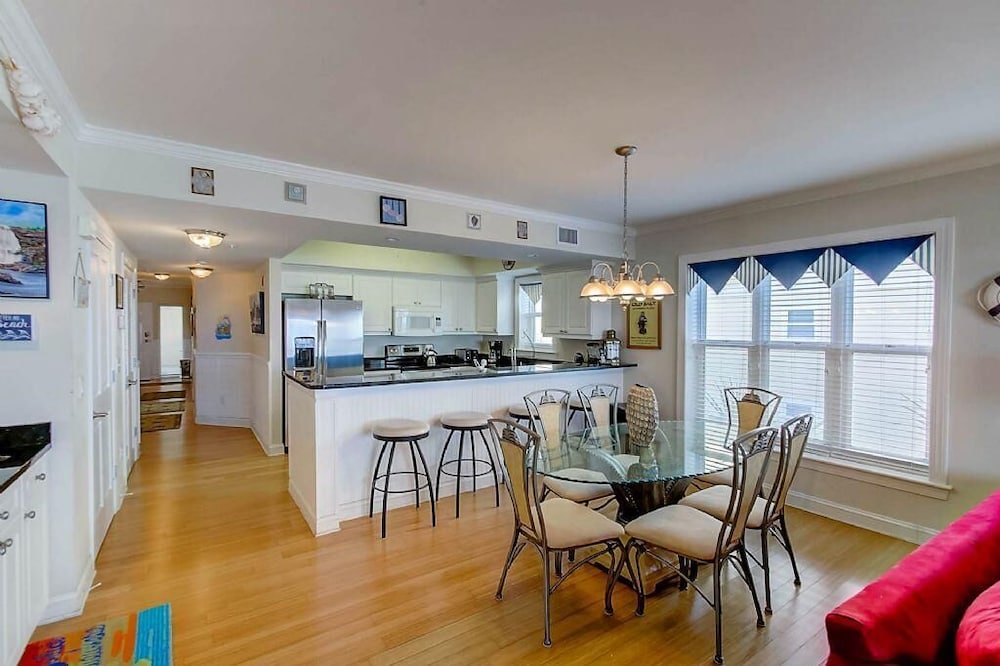 Condo, Multiple Beds (1010 Ocean Palms 201) photo 2