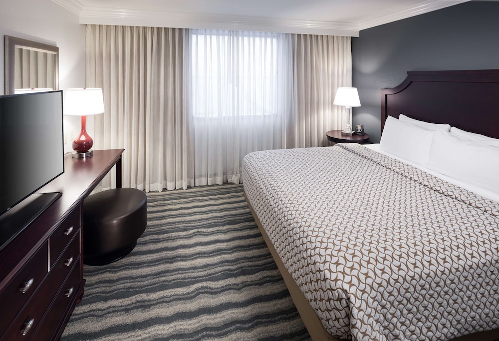 Premium Suite, 1 King Bed, Non Smoking