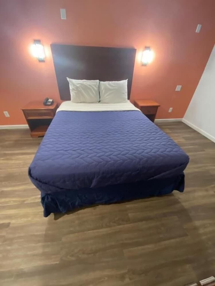 Basic Single Room