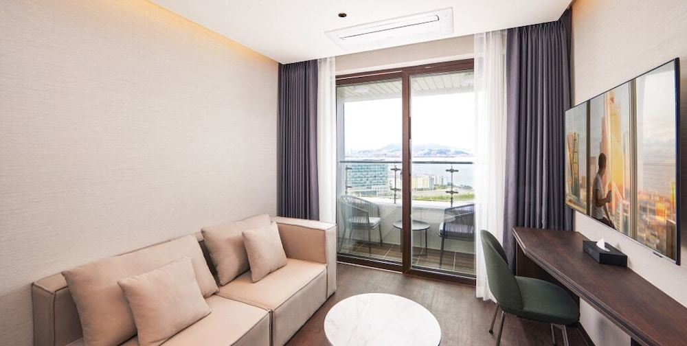 Family Suite, Balcony, Sea View