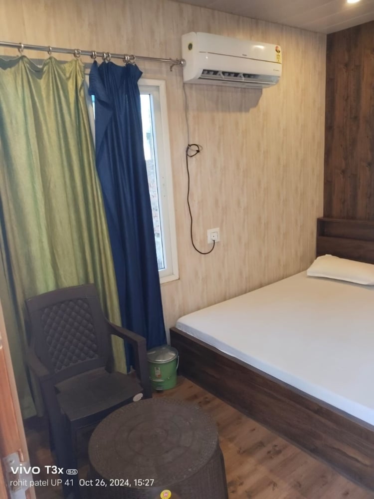 Deluxe Double Room, City View photo 2