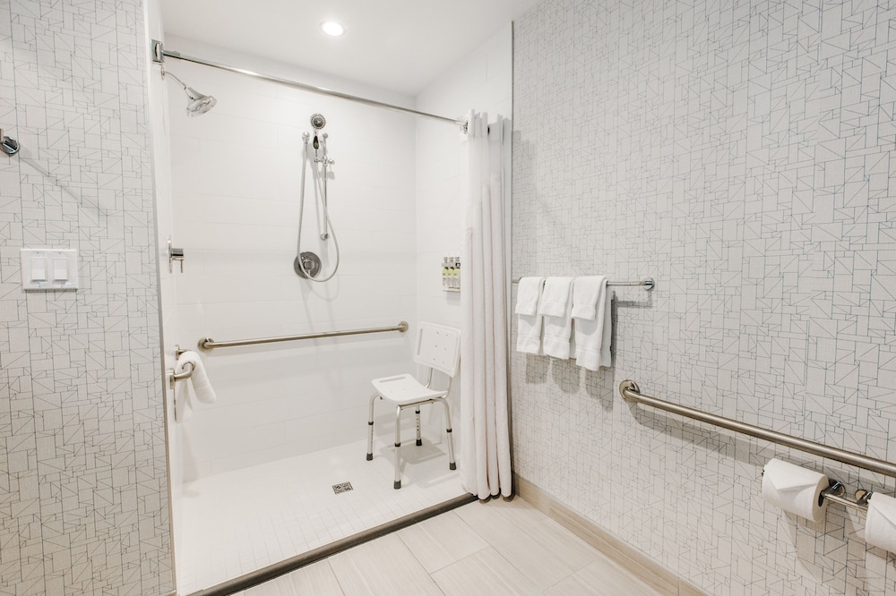 Suite, Multiple Beds, Accessible (Communications, Roll-In Shower)