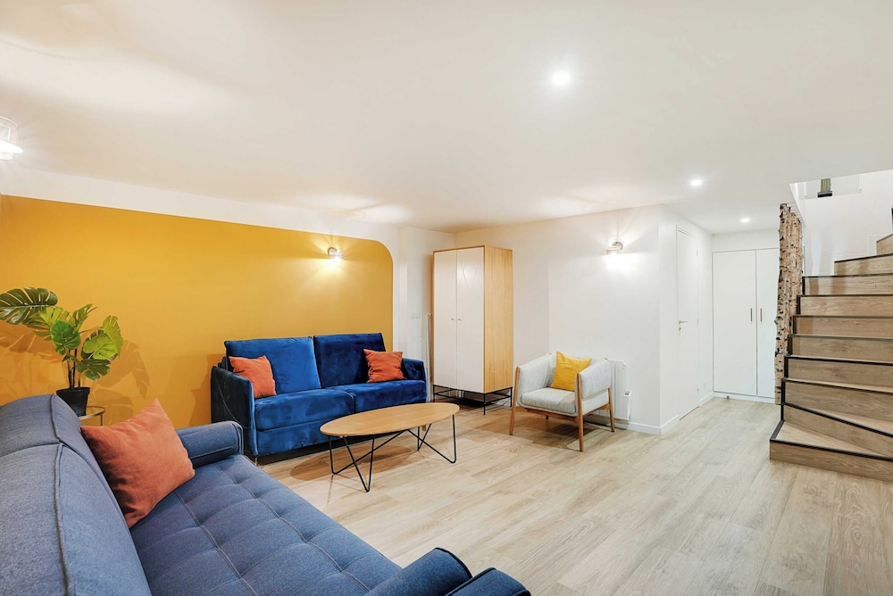 Apartment photo 1