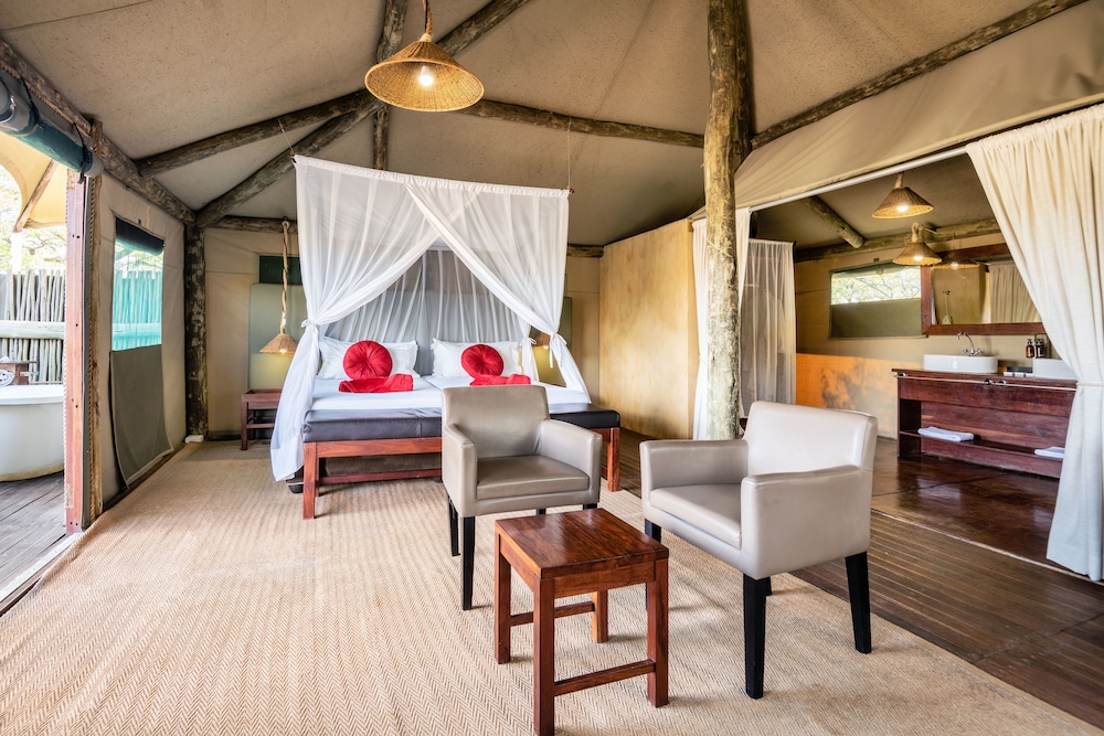 Family Tent - Photo 1