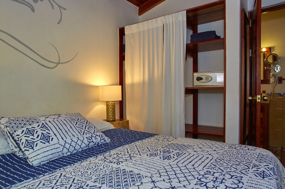 Standard Double Room, 1 Queen Bed, Private Bathroom