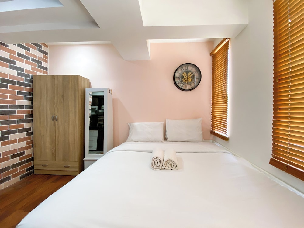Deluxe Studio (queenbed)