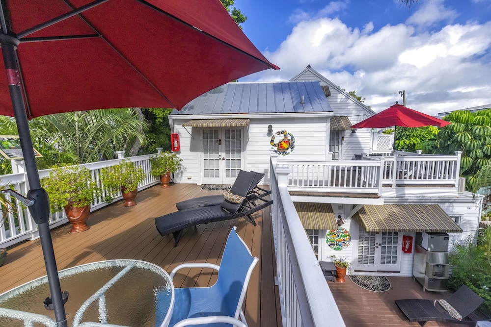 Luxury Room w/private terrace, 1 King Bed - Adult Exclusive photo 3