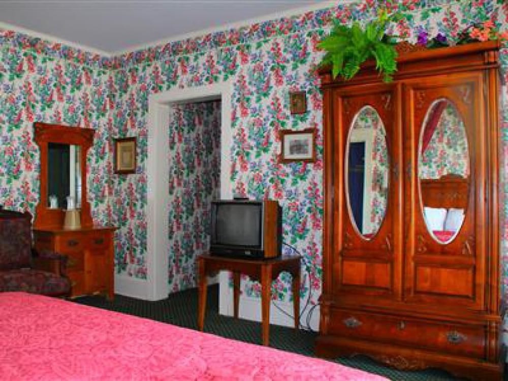 Premium Single Room, Ensuite (VICTORIAN ONE QUEEN ) - Photo 4