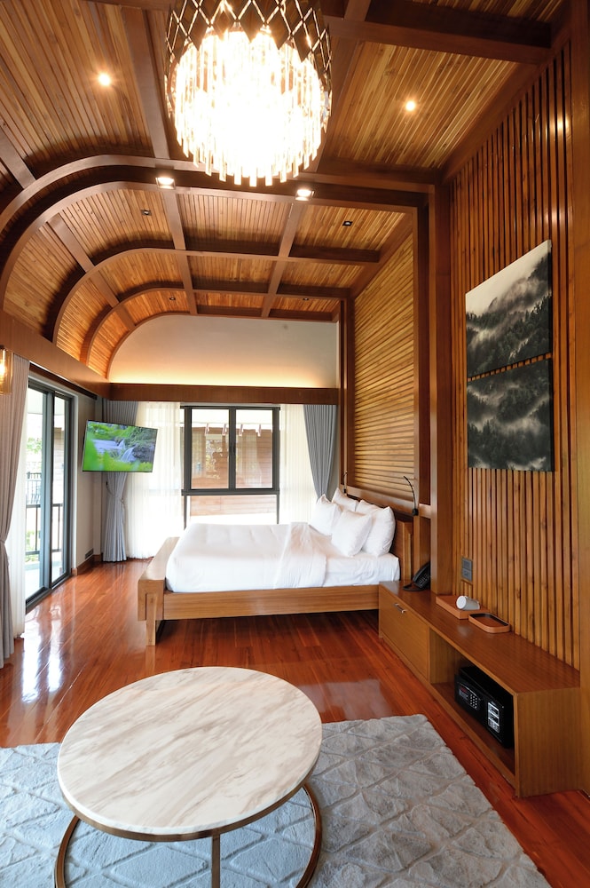 Pavilion Suite [Upper Floor] photo 3
