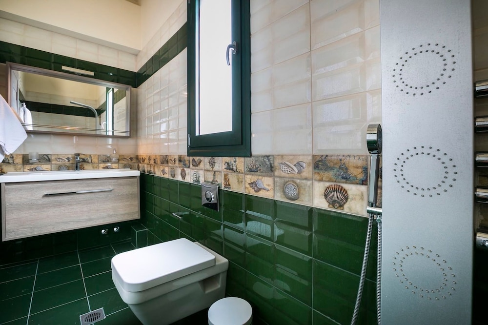 Villa (Pleiades) photo 2